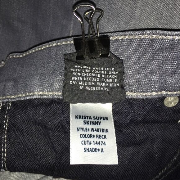 Hudson Jeans, Krista Super Skinny, gray, size 28. Raw hem, factory fading, EUC - Picture 6 of 11